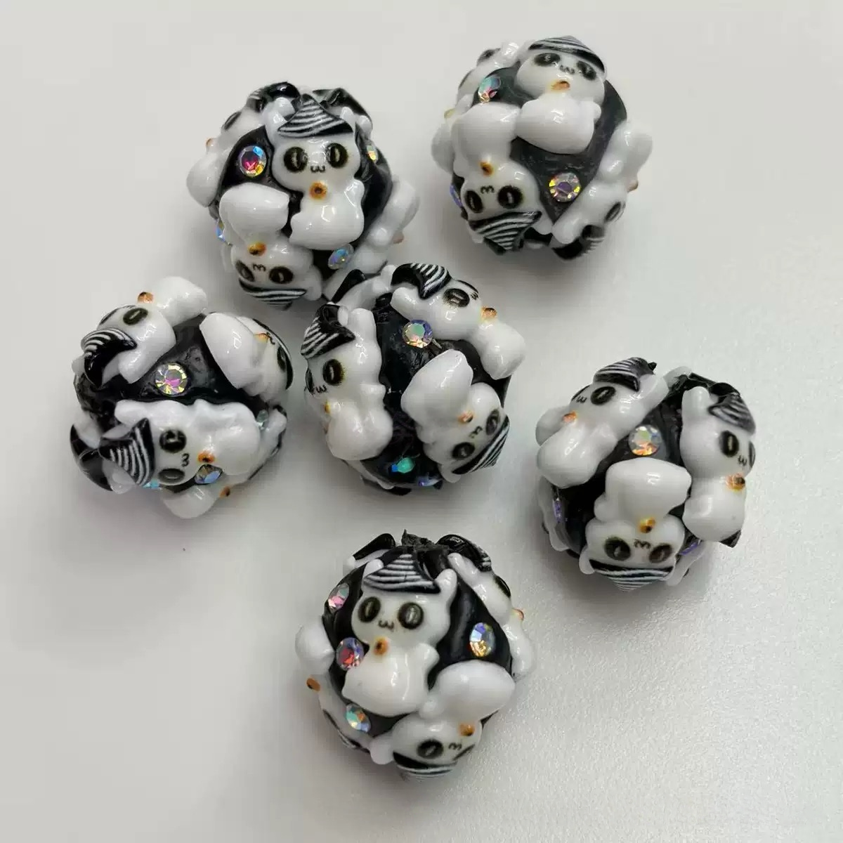 18mm pack of 50 heavy-duty ceramic flower beads for Halloween beaded jewelry, DIY accessories, phone chain beads, pen keychains