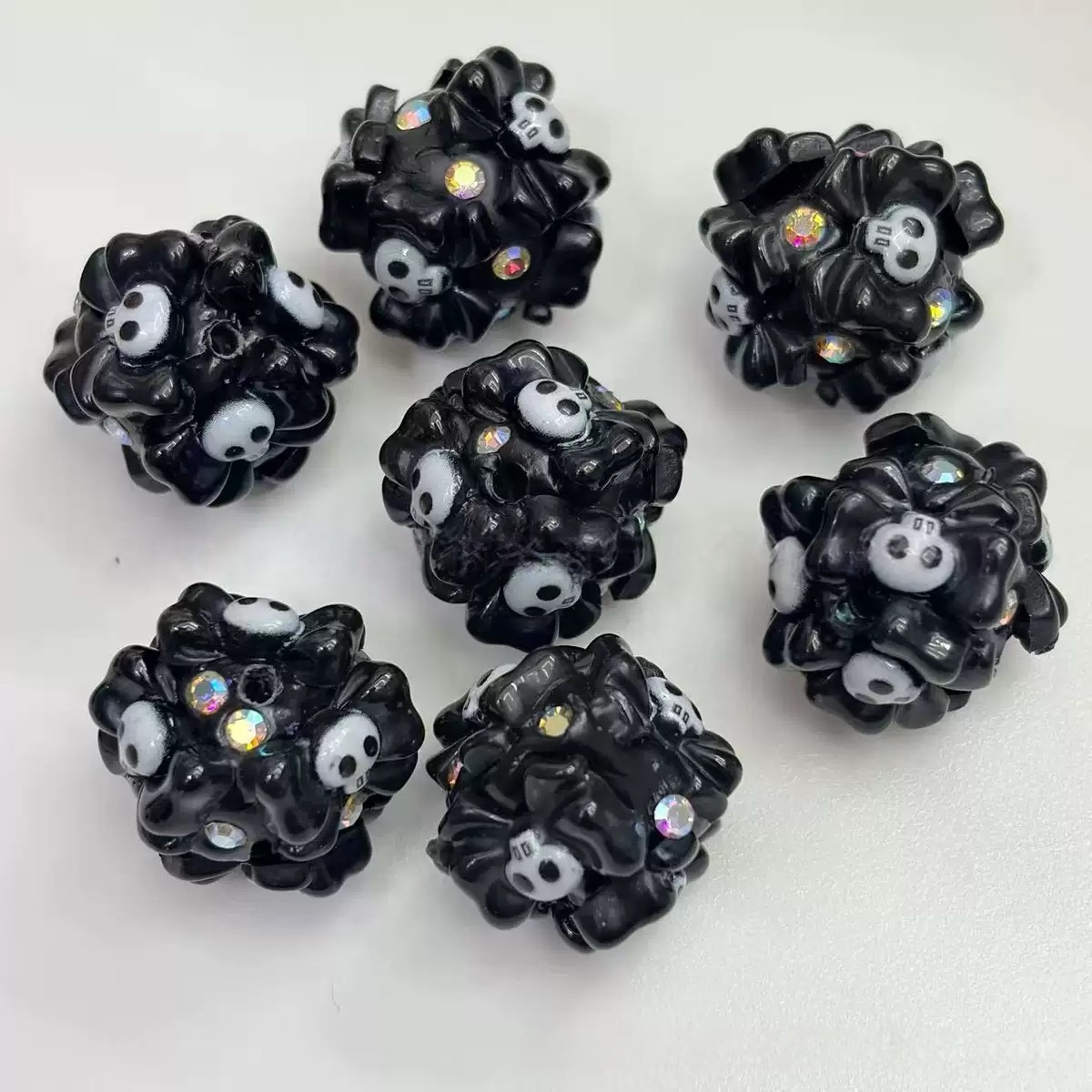 18mm pack of 50 heavy-duty ceramic flower beads for Halloween beaded jewelry, DIY accessories, phone chain beads, pen keychains