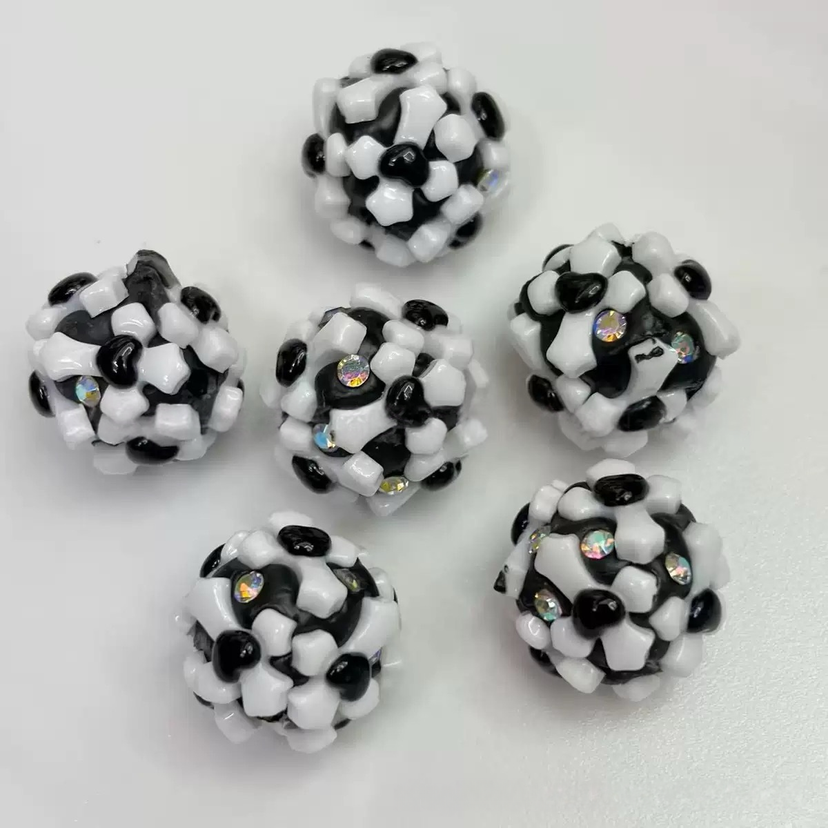 18mm pack of 50 heavy-duty ceramic flower beads for Halloween beaded jewelry, DIY accessories, phone chain beads, pen keychains