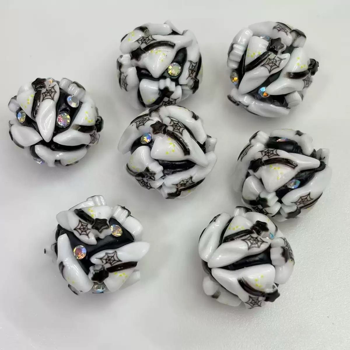 18mm pack of 50 heavy-duty ceramic flower beads for Halloween beaded jewelry, DIY accessories, phone chain beads, pen keychains