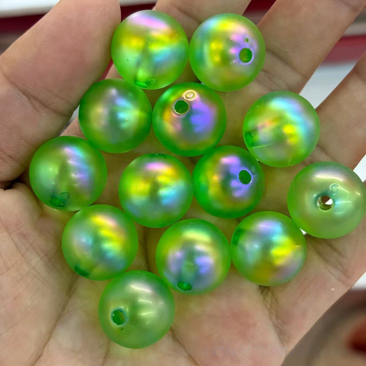 200Pcs 16mm Iridescent Plated Straight Hole Beads, DIY Jewelry Making Supplies for Phone Chain, Keychain, Bag Charm, Bead Pen