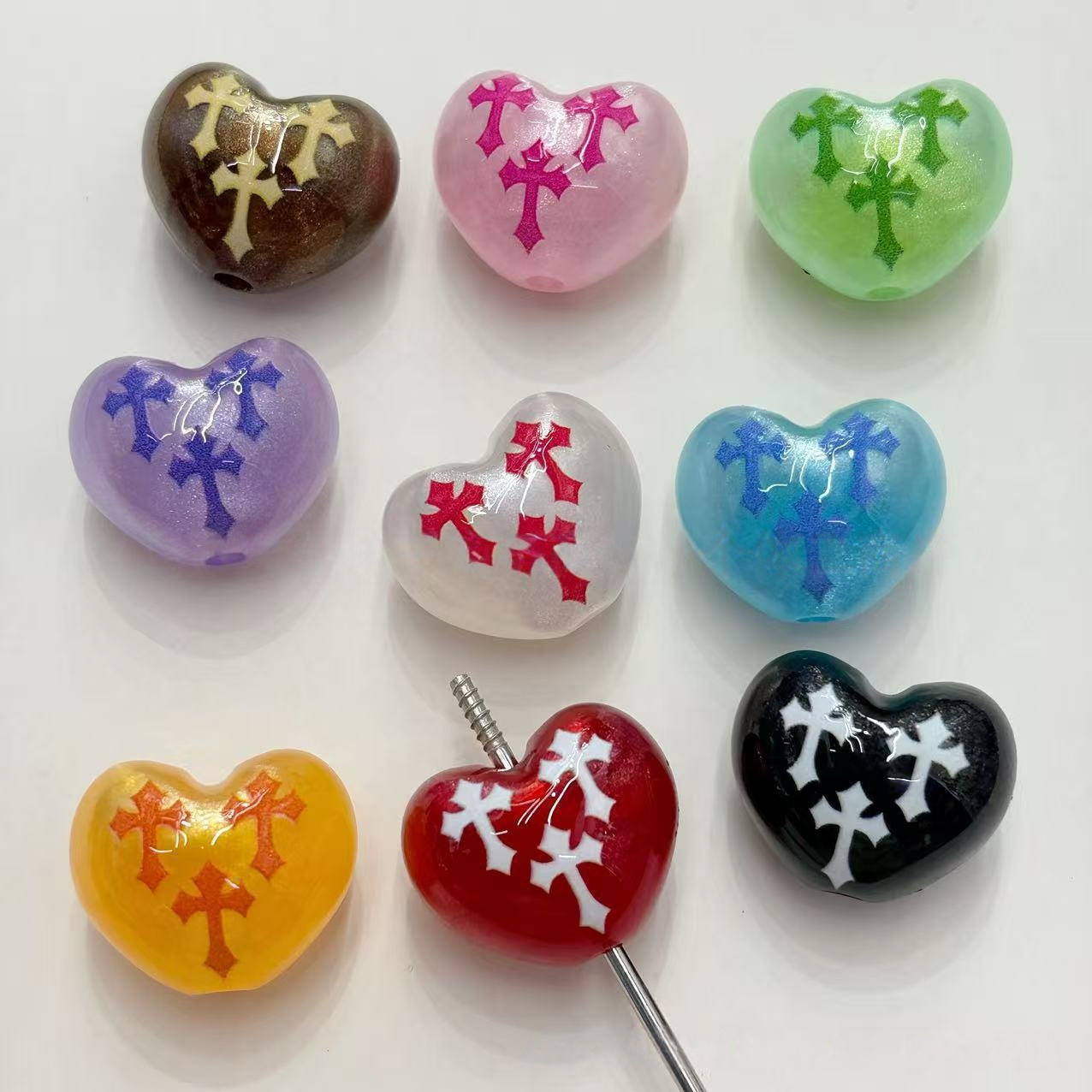 22mm 200 shiny chubby heart-shaped cross-straight-hole beads for DIY jewelry, phone chains, beaded pens, keychains, bag chains, and other accessories