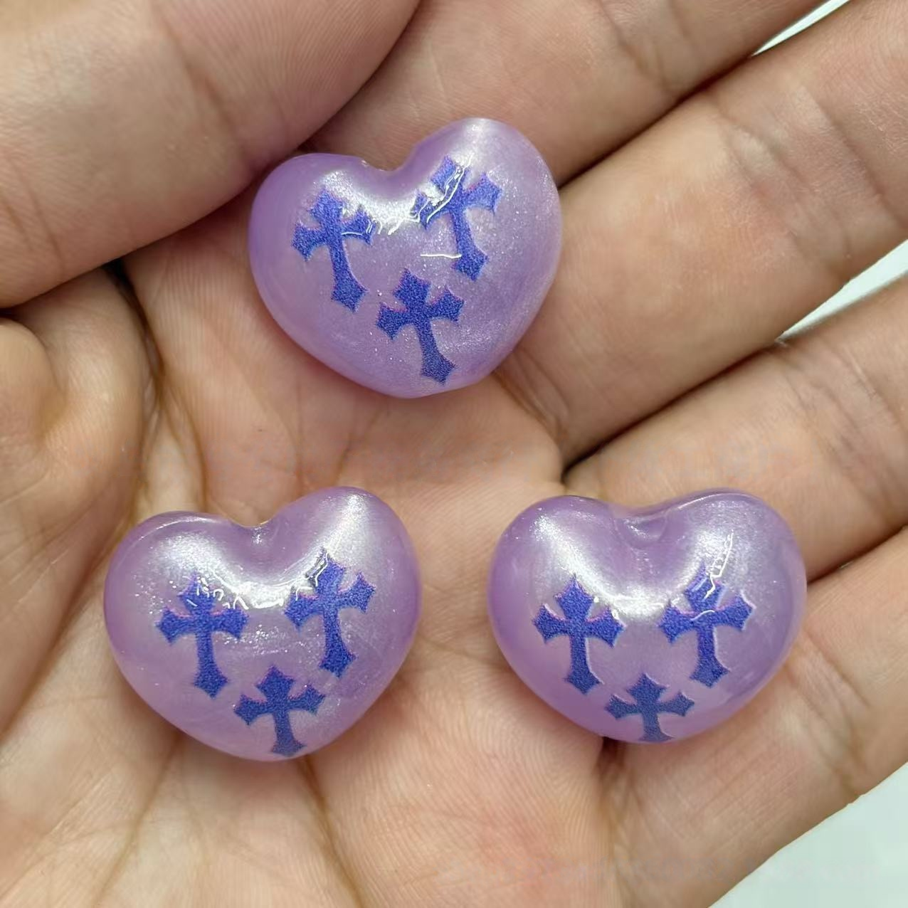 22mm 200 shiny chubby heart-shaped cross-straight-hole beads for DIY jewelry, phone chains, beaded pens, keychains, bag chains, and other accessories